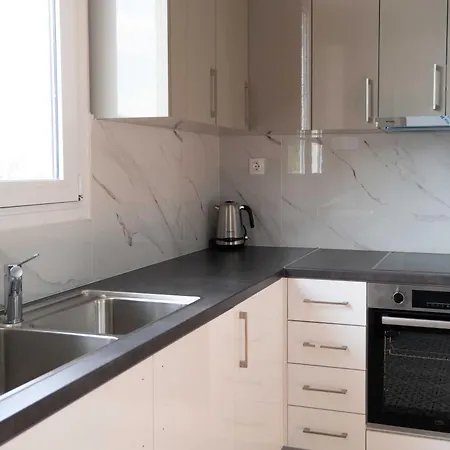 Casa 8 - Two Bedroom House In *