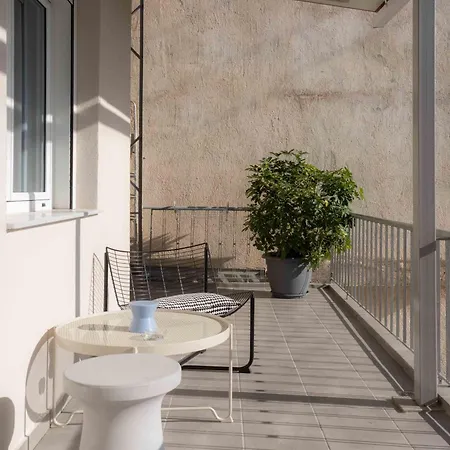 Casa 8 - Two Bedroom House In * Patras