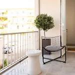 Casa 8 - Two Bedroom House In شقة *