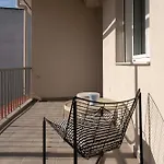 Casa 8 - Two Bedroom House In باترا