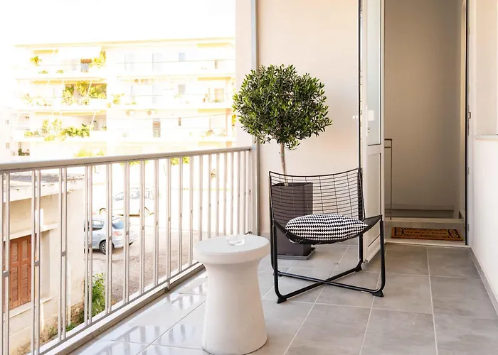 Casa 8 - Two Bedroom House In Apartamento *