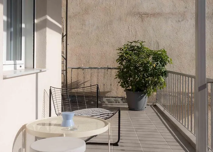 Casa 8 - Two Bedroom House In * Patras